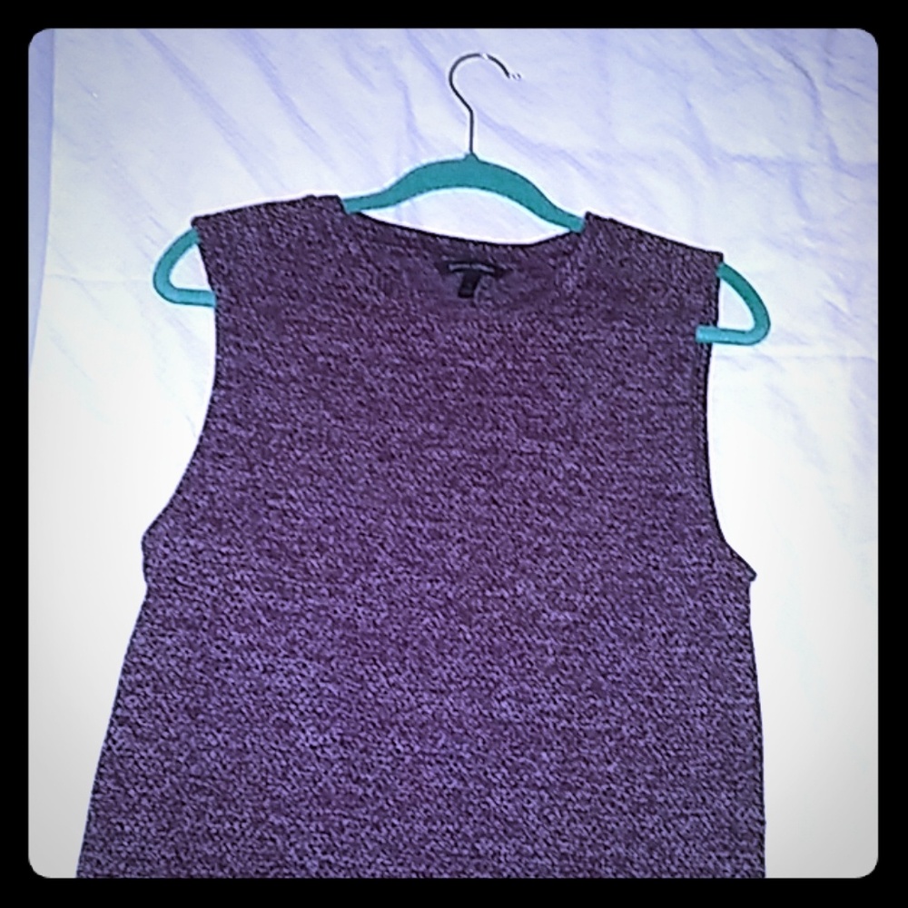 Banana Republic Sweater sleeveless w/side splits
